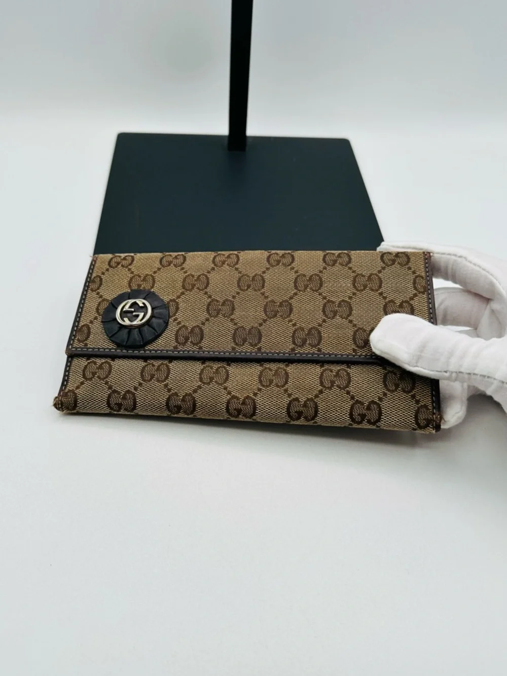 Gucci Long Monogram Flap Wallet - Picture 2 of 13